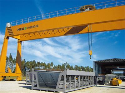橋式<a href=http://www.kroisscancercenter.com>起重機</a>